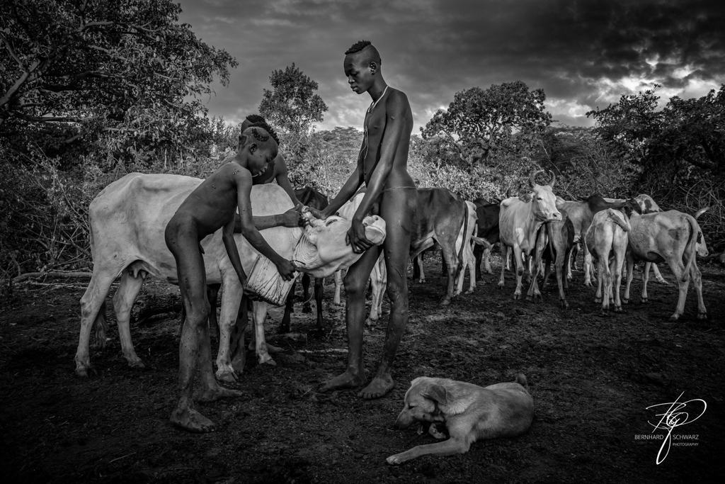 SURI - SURMA - ETHIOPIA