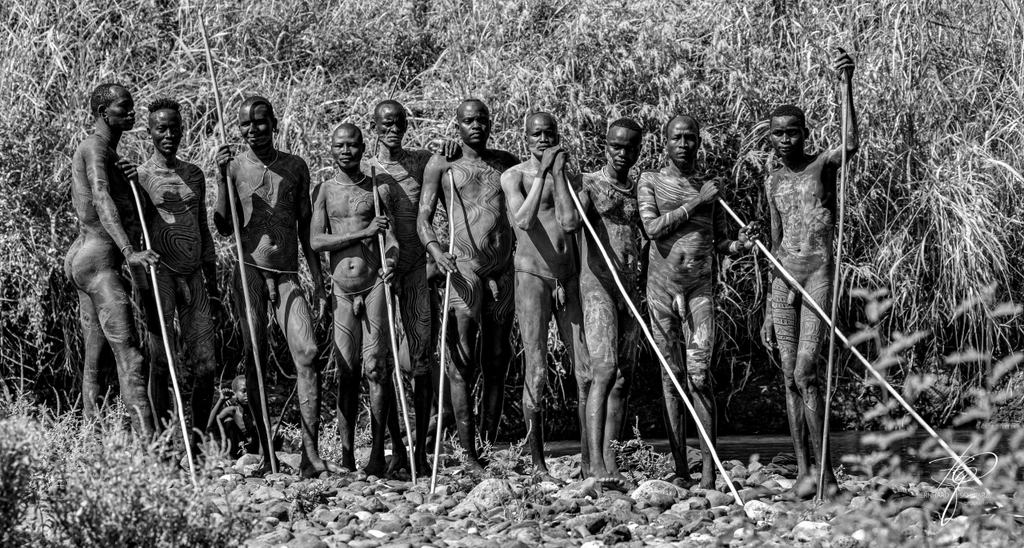 SURI - SURMA - ETHIOPIA