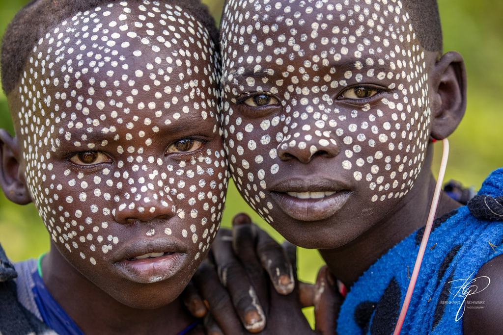 SURI - SURMA - ETHIOPIA
