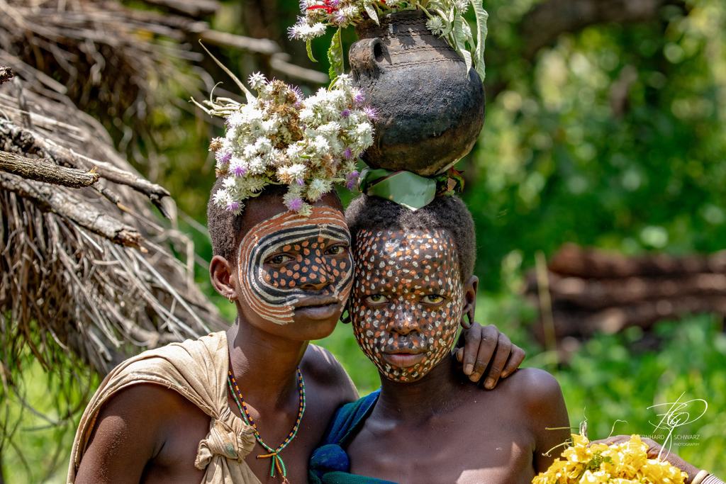 SURI - SURMA - ETHIOPIA