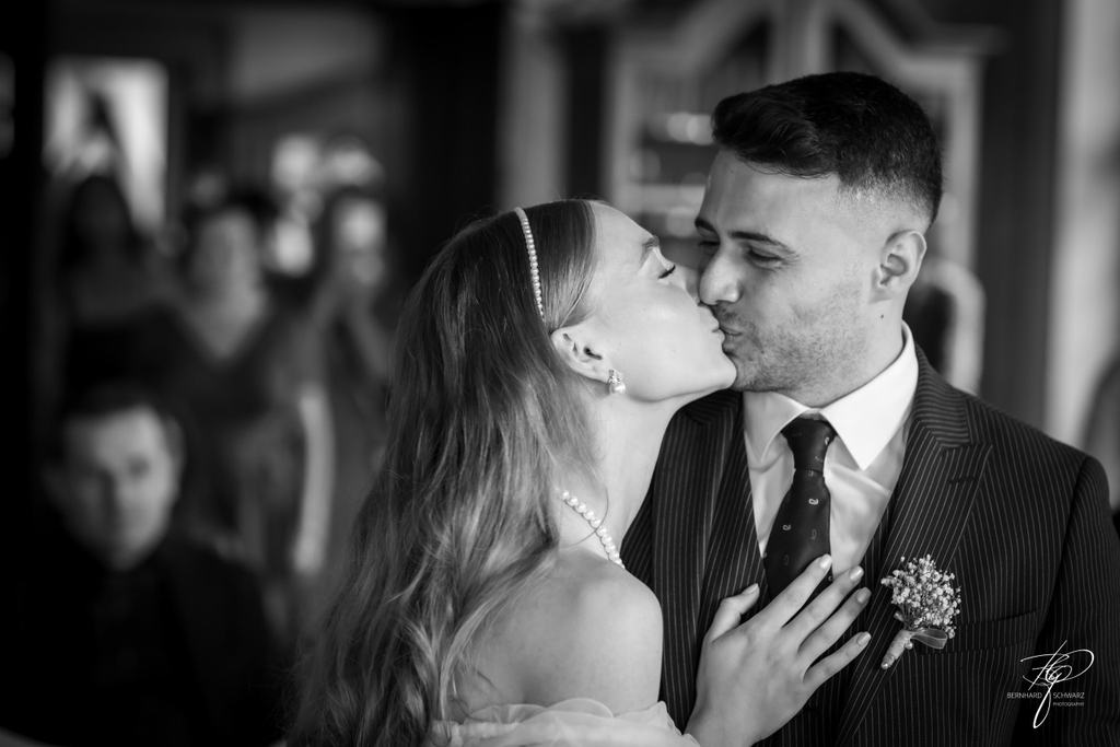 HOCHZEIT